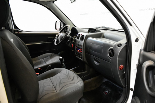Imagen 7 de 15 de Citroen Berlingo Multispace 1.6 Hdi Xtr 2021 La Plata 087