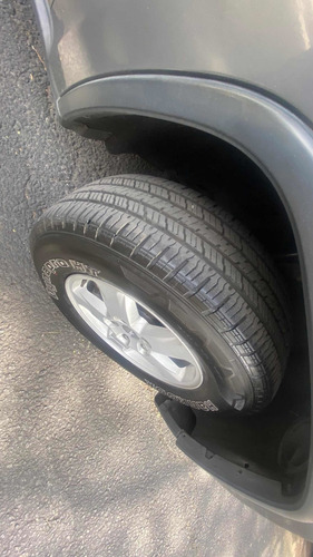 Imagen 12 de 13 de Jeep Grand Cherokee 2012 Laredo V6 4x2 At