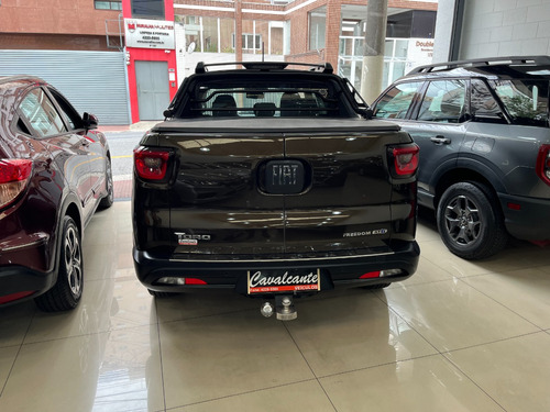 Fiat Toro 1.8 16v Freedom Flex 4x2 Aut. 4p
