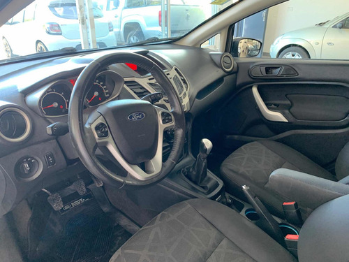 Ford Fiesta Kinetic Design 1.6 Titanium 120cv 2013