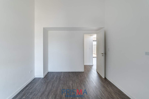 Imagen 13 de 19 de Duplex En Venta. 2 Dormitorios. Prados De Manantiales.