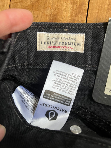 Jean Levis Mujer Baggy Dad Wide Leg Negro 29x30 (Usado)