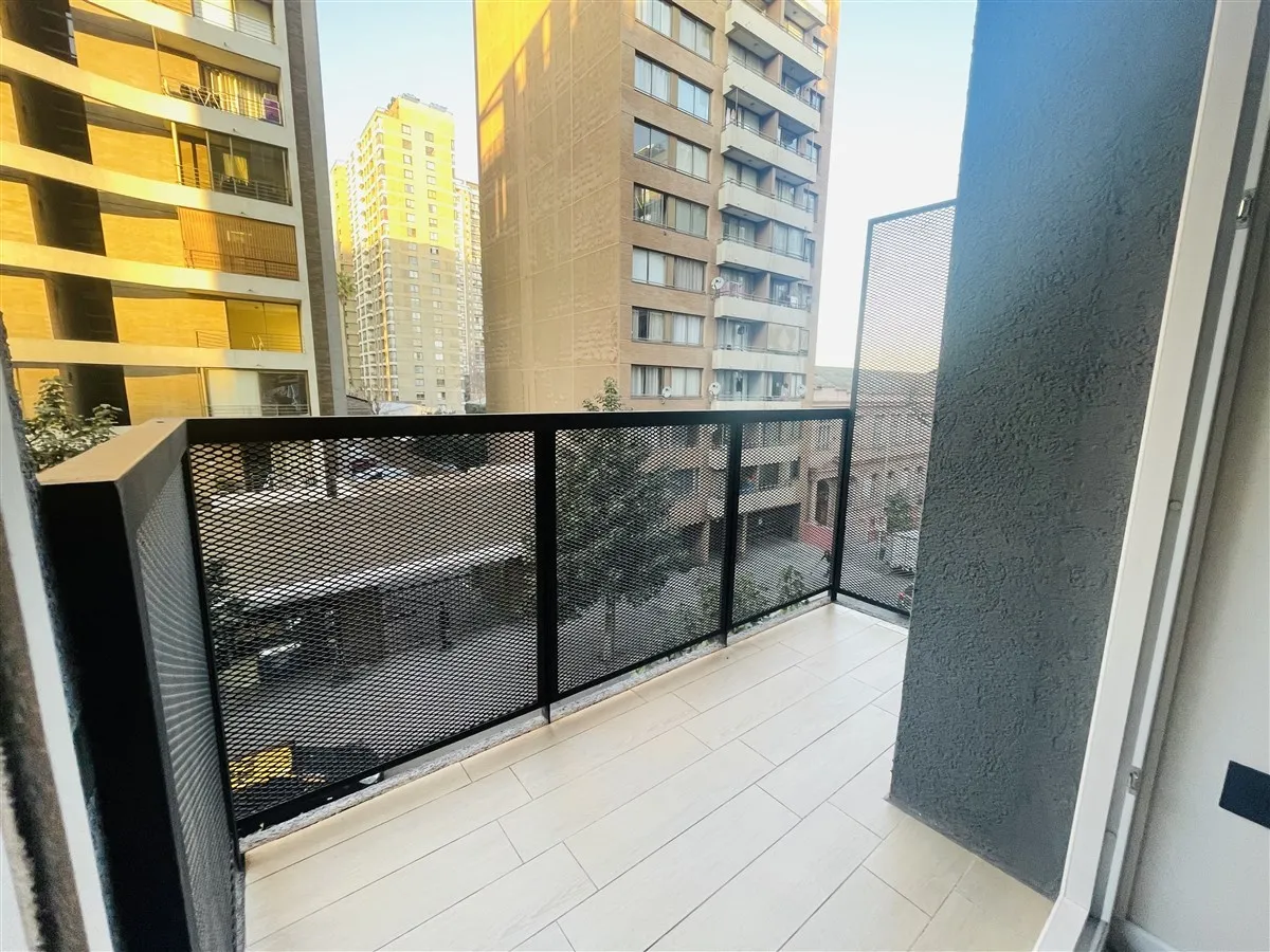 Imagen 5 de 15 de Dpto En Arriendo San Isidro Esq. San Isabel, Santiago 1d 1b