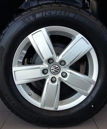 Imagen 13 de 14 de Volkswagen Amarok 2.0 Cd Tdi 180cv 4x2 Highline Pack At