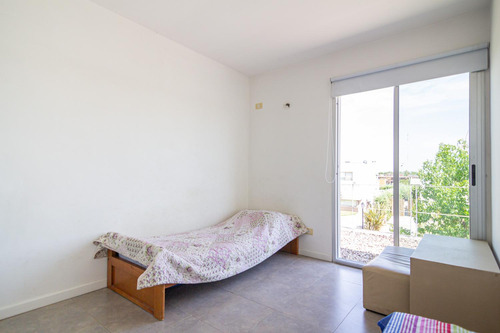 Pilar Del Este Barrio San Alfonso Con Pileta Climatizada