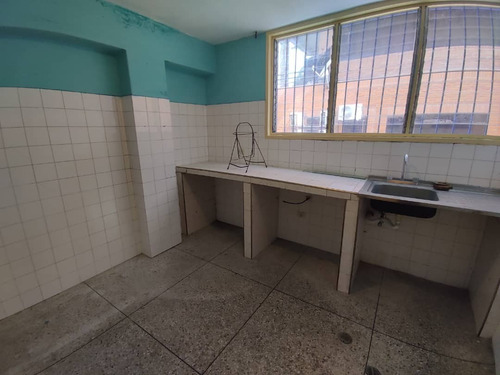 Imagen 2 de 6 de Se Alquila Apartamento En Calicanto 04145438012