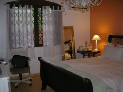 Casa Em Ipanema Com 3 Dormitórios - Lu15141