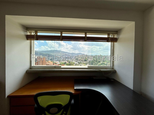 Amplio Apartamento En Venta En La Tahona