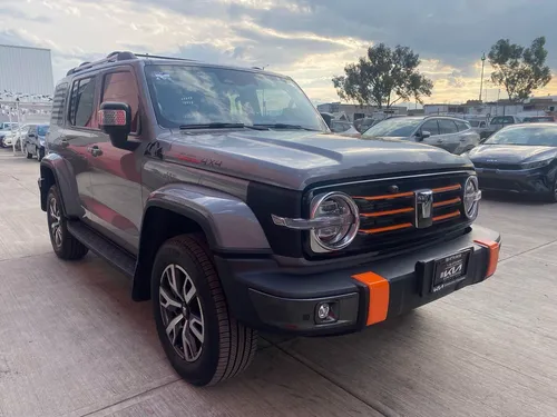 GWM Tank 300 2.0T Gdi Luxury Awd At Hibrido