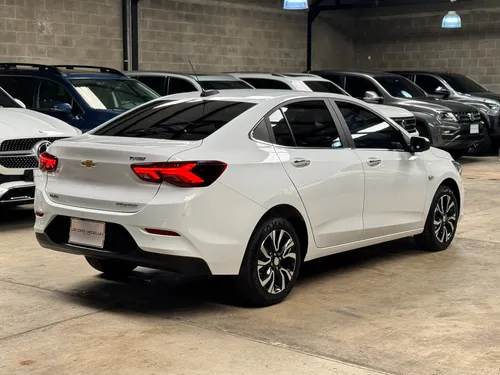 Chevrolet Onix 1.0T Premier Sedan At