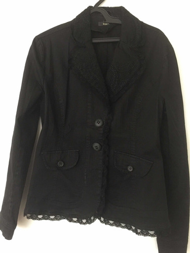 Blazer Negro Con Encaje