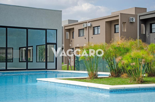 Casa 4 Dormitorios Con Piscina En Barrio Cerrado