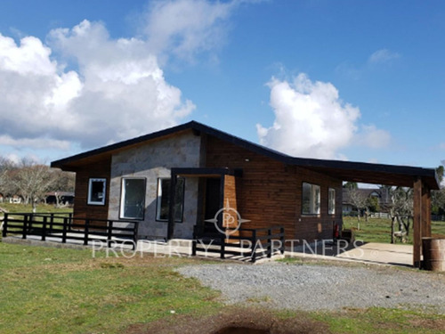 Casa Nueva En Condominio, Salida Norte, Valdivia