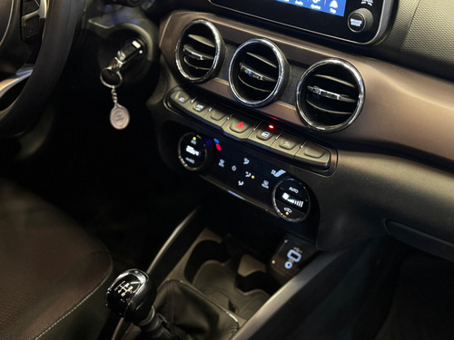 Fiat Cronos 1.8 16v Precision