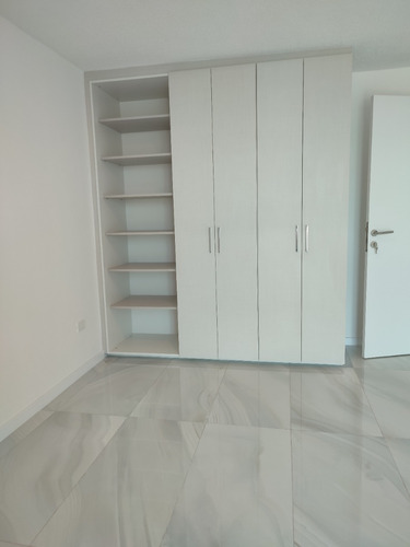 Imagen 9 de 9 de Vendo Departamento De 1 Dormitorio Con Balcón +2 Baños +cochera +horno , Anafe,extractor ,aires Acond,placares