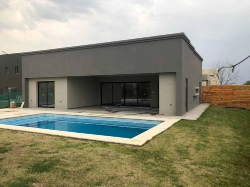Imagen 10 de 14 de Hermosa Casa En El Canton Puerto!