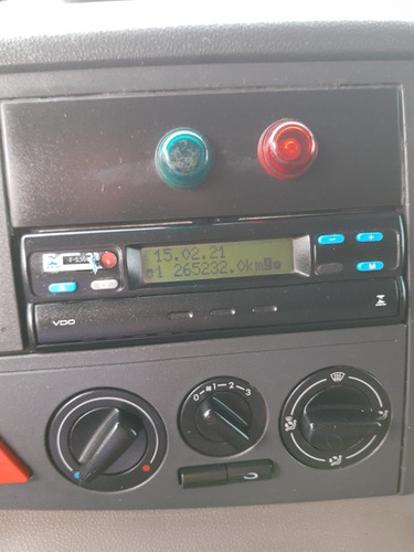 Volkswagen 17-280 Prensa