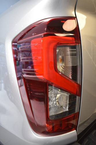 Imagen 2 de 25 de Nissan Frontier Platinum 4x4 At Juan Carlos