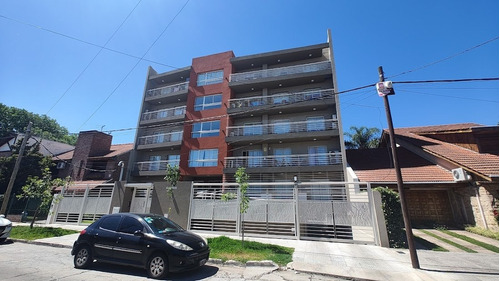 Departamento  En Venta En Haedo, Morón, G.b.a. Zona Oeste Monoambiente Al Contrafrente Entrega Inmediata 