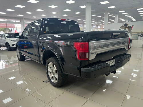 Ford F-150 Platinum 4WD AT