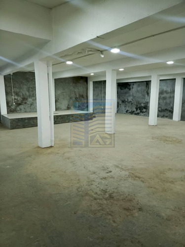 Catia Local En Alquiler (ld)