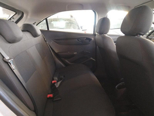 Imagem 9 de 12 de Chevrolet Onix 1.0 Mpfi Joy 8v Flex 4p Manual 2016/2017
