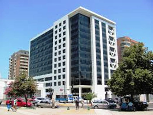 Oficina 100 M2. 3 Privados. Plaza Talca.