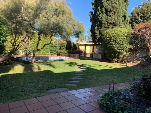 Gran Casa En Barrio Prado