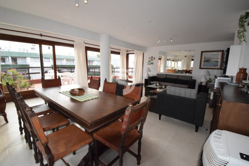 Pent House En Alquiler- Ref: 3372