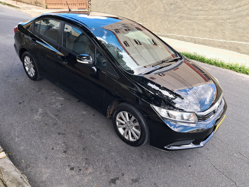 Honda Civic 1.8 Lxl Flex 4p