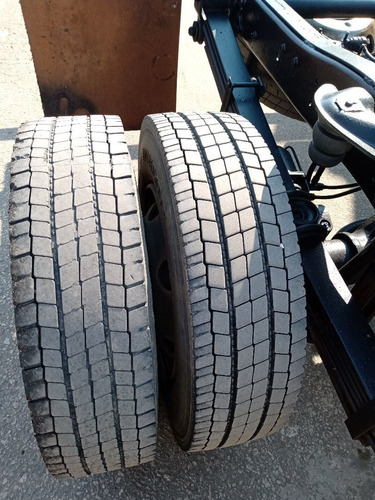Imagem 3 de 15 de Mercedes Bens 710 2005