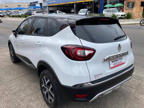 Imagem 6 de 11 de Renault Captur 2.0 16v Hi-flex Intense Automático
