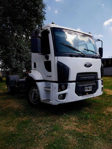 Ford Cargo 1722 Tractor (2012)