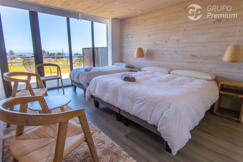 Parcela Con Inversión Turística De 4 Cabañas En Pichilemu