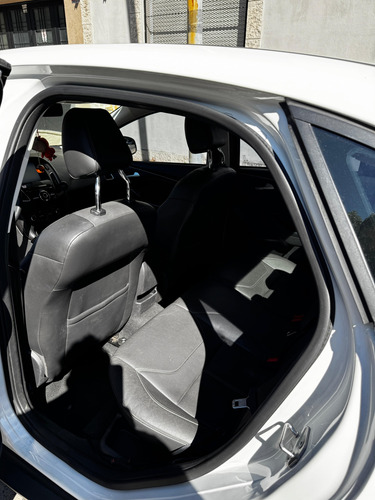 Ford Focus III 2.0 Sedan Titanium Mt