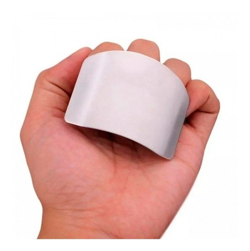 Imagem 3 de 4 de Protetor De Dedos Em Inox Contra Cortes Ao Picar Alimentos