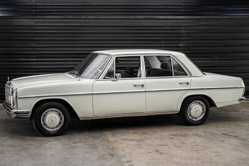 1969 Mercedes Benz 250 W114