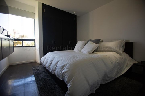 Imagen 10 de 16 de Livy Ramirez Vende Apartamento En Los Palos Grandes Mls #22-17064