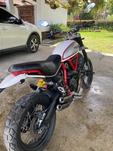 Ducatti Scrambler Desert Sled