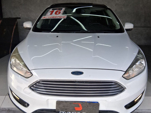 Ford Focus Sedan Titanium 2.0 PowerShift
