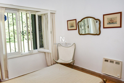 Casa En Punta Del Este , Cantegril- Ref: 3891