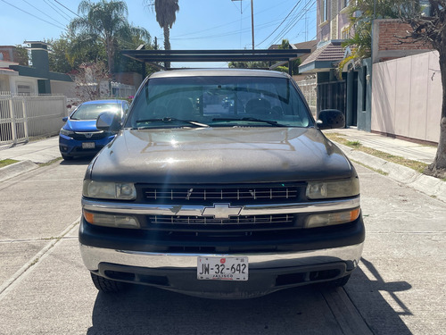 Chevrolet Cheyenne 5.3 2500 Cab Reg K 295hp 4x2 Mt