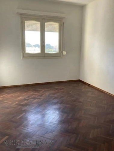 Imagen 8 de 10 de Apartamento En Venta - 2 Dormitorios - 1 Baño - Garaje - Av. Millan - Prado