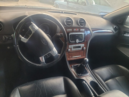 Ford Mondeo 2.0 Ghia Mt