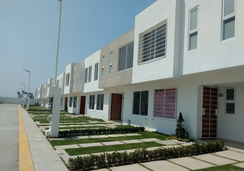 Casa Nueva En Fraccionamiento Residencial, Paseos Del Bosque Ojo De Agua Tecamac Edomex