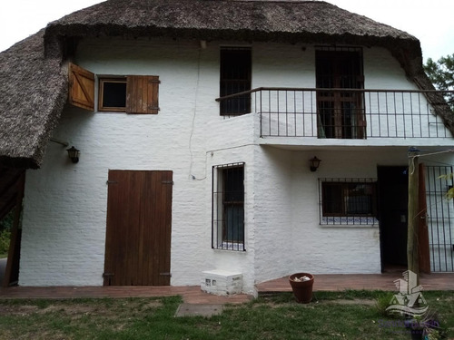 Casa En Venta, Pinares, Punta Del Este- Ref: 30368