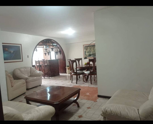 Se Vende Apartamento 118m2 3h/3b/1pe El Paraiso