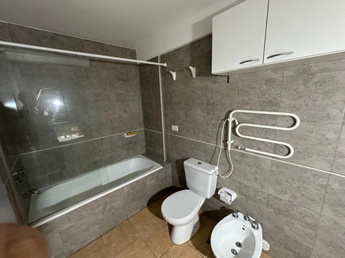 Departamento De 3 Ambientes Con Piscina Y Sum En Flores A Metros De Subte