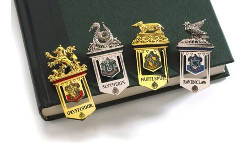 Imagen 5 de 7 de Harry Potter Separadores Escudos Metalicos Casas Hogwarts