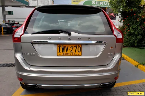 Volvo XC60 2.5 T5 Awd At